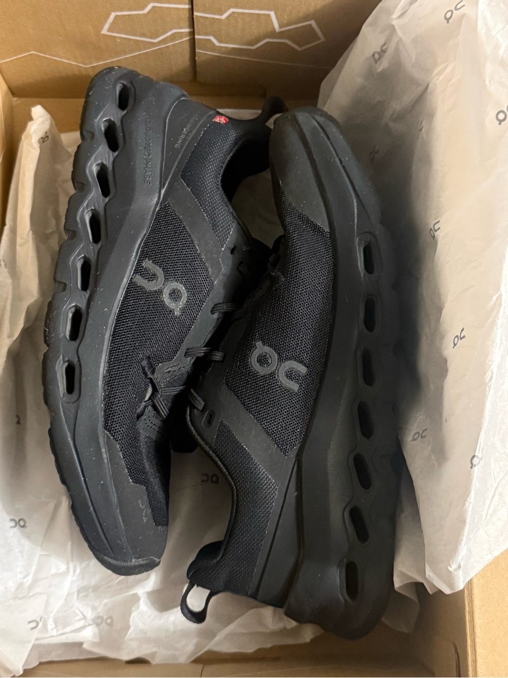 On Running Black Cloud Kids shoes